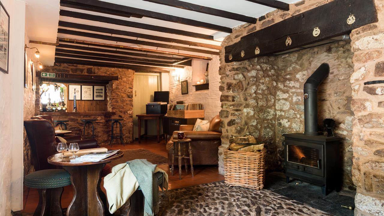 The Royal Oak Inn Luxborough ภายนอก รูปภาพ